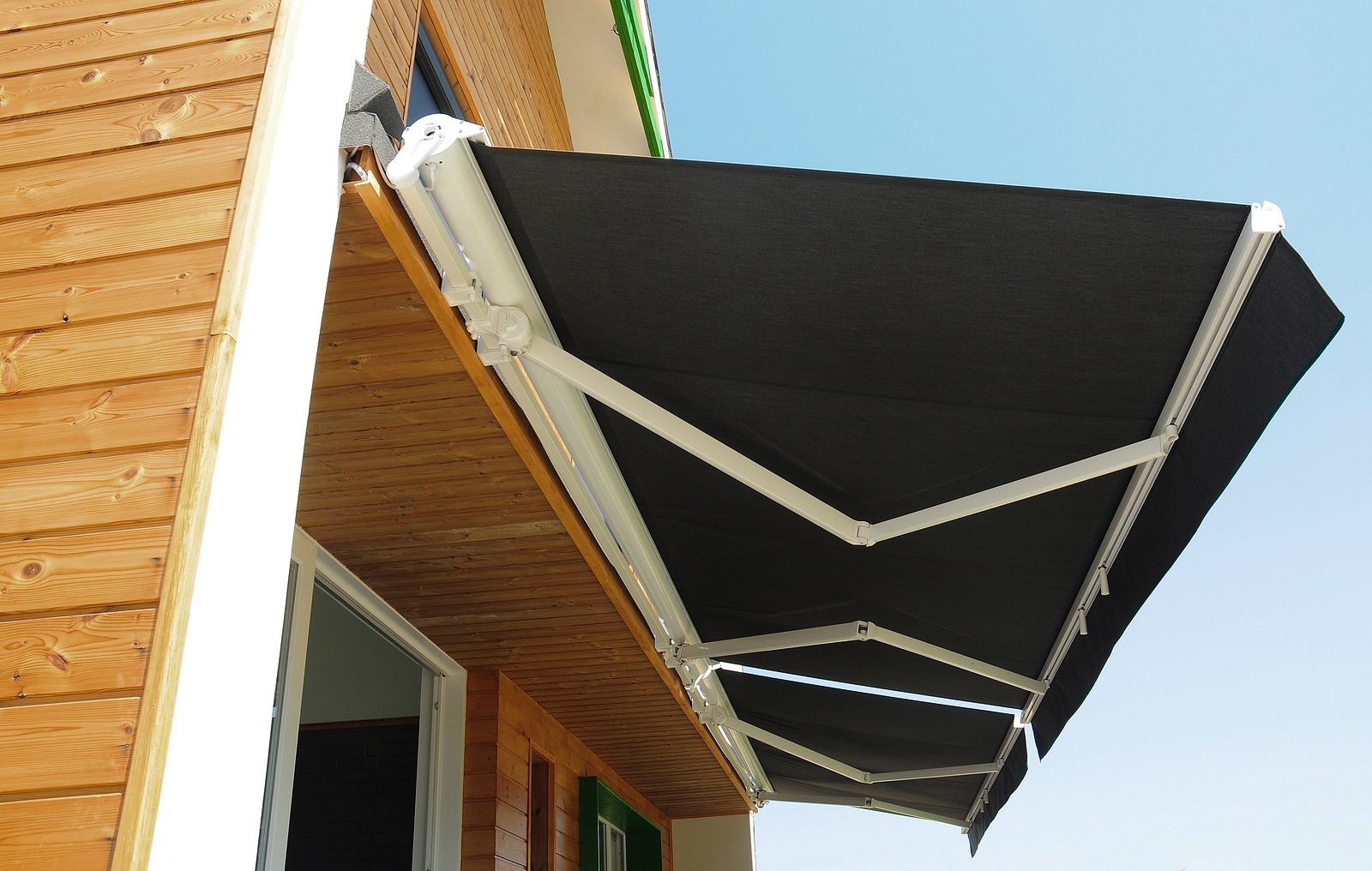 Retractable Awning by Mesa Awning