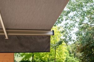 Retractable vs. Fixed Awnings: Which is Right for You?